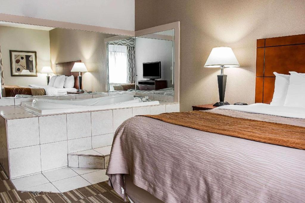 Comfort Inn & Suites University South Ann Arbor Exteriör bild